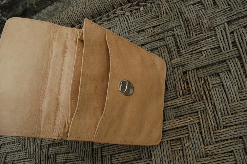 Gundara - cartable - ouvert