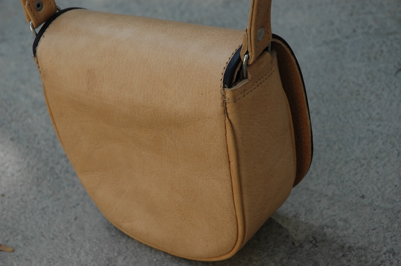 Gundara - Summer Cutie - petit sac artisanal en cuir naturel