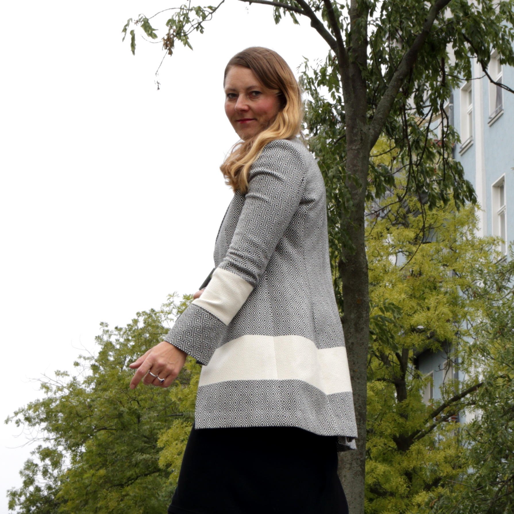 Gundara - cotton - design-jacket - made in Berlin - hamam towel - lined Gundara - design - longjacket - cotton - hamam towel - Berlin - elegant
