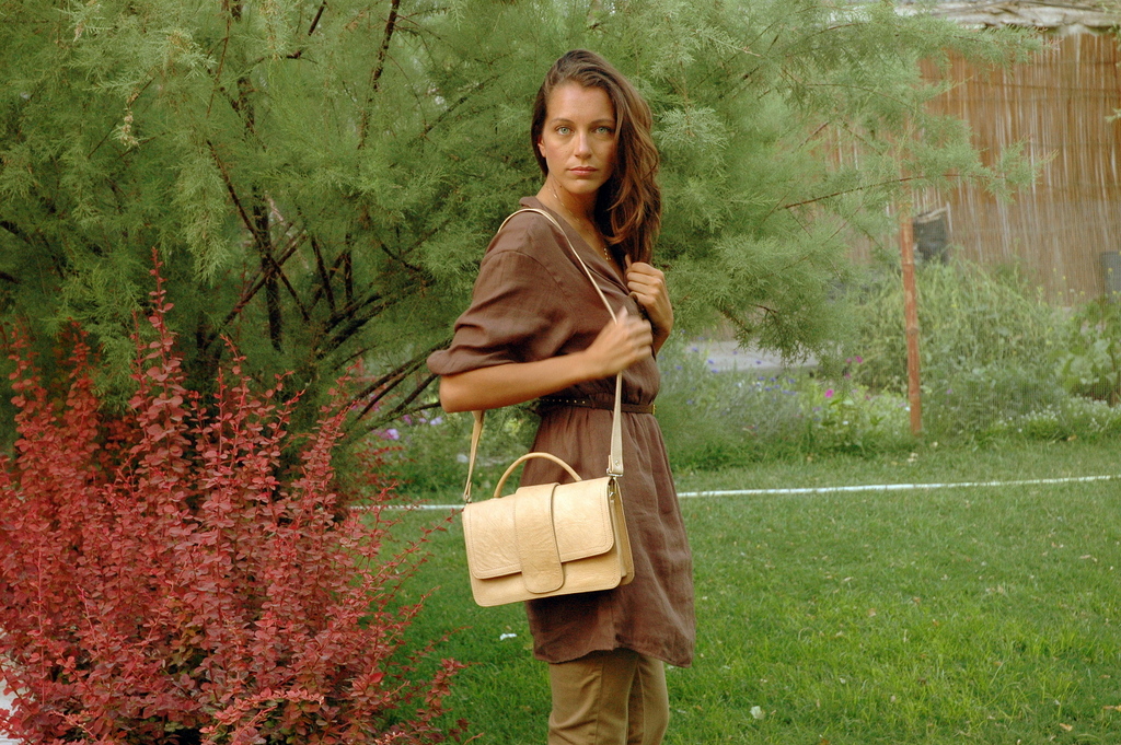 petit sac en cuir naturel - avec Sarah-Jean Cunningham - Gundara