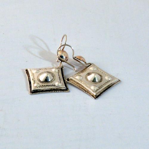 Traditional silver earrings - Tuareg handwork - fairtrade from Niger - Gundara Silver earrings - Tuareg design - handmade in Niger - pure silver - Gundara
