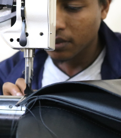 Ledertaschenproduktion in Addis