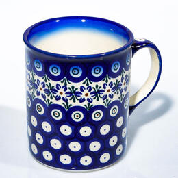 classical Boleslawiec patterns with cobalt blue flowers