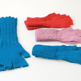 Hecho N Peru - wrist warmers - baby alpaca - fair trade from Peru