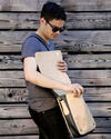 sac en cuir Dariha - avec Marvin Hamham, photo Ulrika Walmark