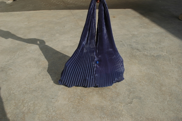Gundara - Sac à Main Burqa par Zardozi - fait au Pakistan par des réfugiés